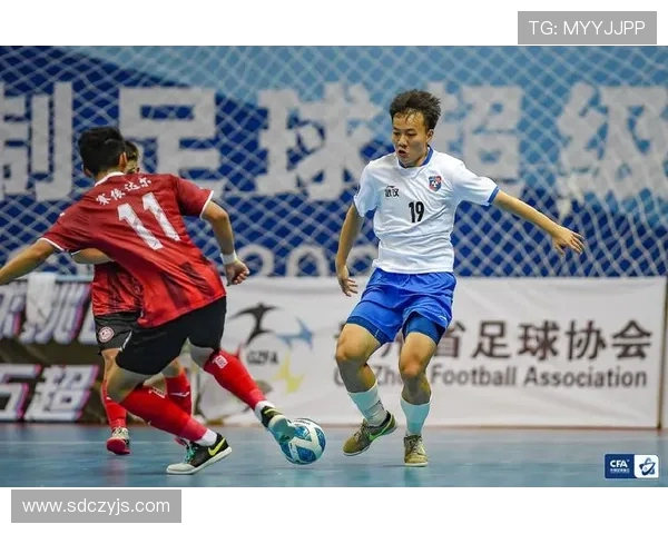 重庆足球队强势领跑锦标赛积分榜以92分稳居第一